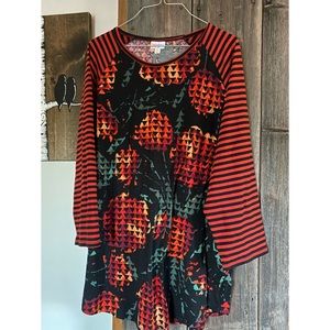 Floral LuLaRoe Randy Top